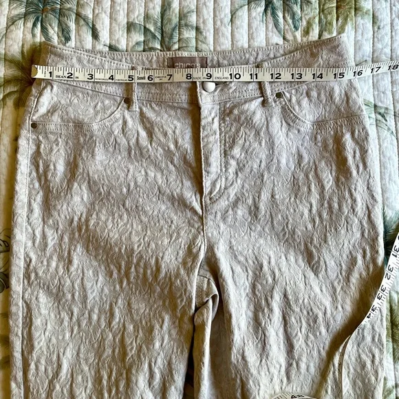 Chico's classy Textured Jeggings - Picture 6 of 9